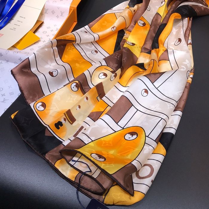 Louis Vuitton Scarf LVS00177